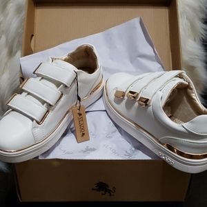 Girls new white and gold tennis